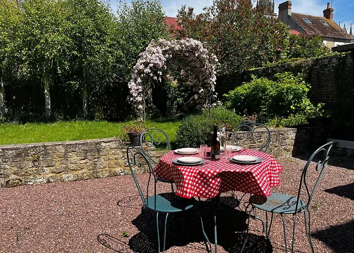 Maison Chaleureuse Avec Jardin - Pause Normande